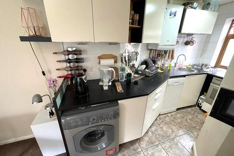 2 bedroom apartment to rent, Cowley Court, Leytonstone E11