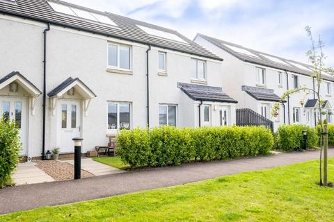 2 bedroom terraced house to rent, Orchard Way, Fife DD6