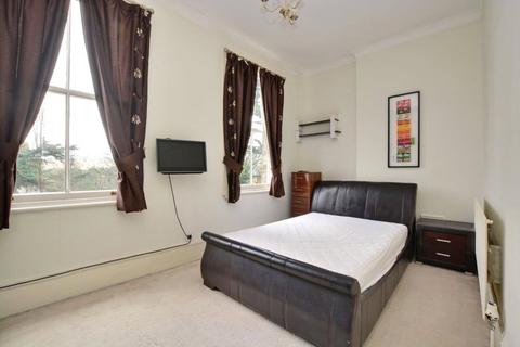 1 bedroom apartment for sale, Shooters Hill Road, Blackheath, London, SE3