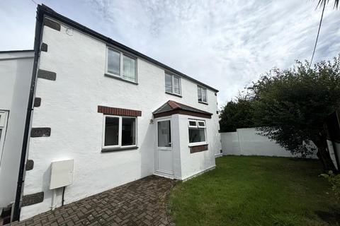 3 bedroom detached house to rent, Threemilestone