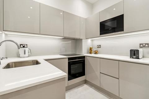 2 bedroom flat to rent, Park Street, London, W1K