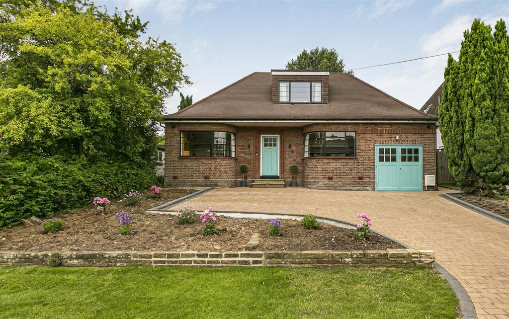 Links Drive, Radlett 3 bed chalet for sale £1,695,000