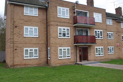 2 bedroom flat to rent, Eastham Crescent, Brentwood CM13