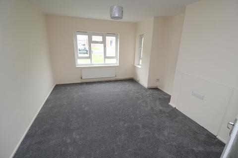 2 bedroom flat to rent, Eastham Crescent, Brentwood CM13