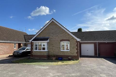 2 bedroom detached bungalow for sale, Will Rede Close, Beccles