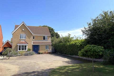 4 bedroom detached house for sale, Kidds Close, Hopton