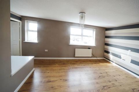1 Blackhall Close, Kingswood, Hull, HU7 3HN