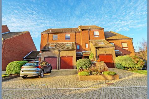 3 bedroom terraced house for sale, Temple Mill Island, Marlow, SL7