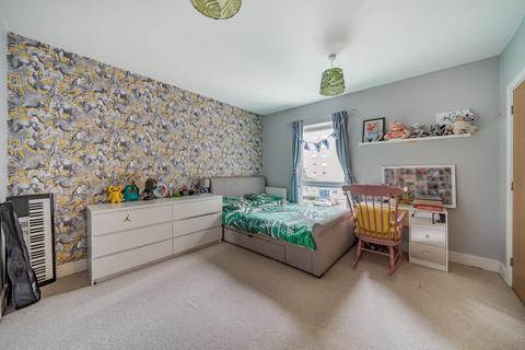 1 bedroom flat for sale, Sunbury-On-Thames,  Surrey,  TW16