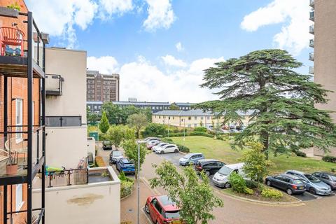 1 bedroom flat for sale, Sunbury-On-Thames,  Surrey,  TW16