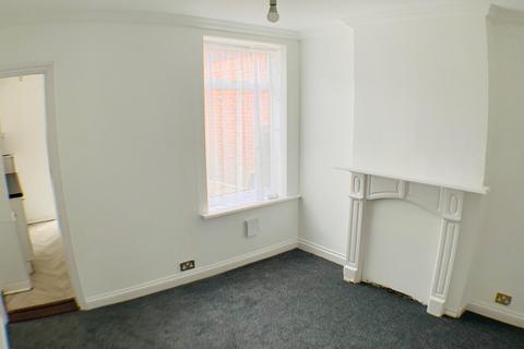 2 bedroom terraced house to rent, Nelson Road, Ipswich IP4