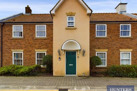 1 bedroom apartment for sale, Sunrise Drive, The Bay, Filey