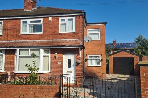 3 bedroom terraced house for sale, Kelsall Drive, Droylsden