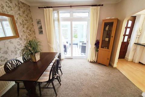 3 bedroom terraced house for sale, Kelsall Drive, Droylsden