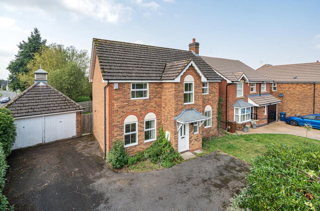 Willow Park Drive, Cleeve... 4 bed detached house for sale £