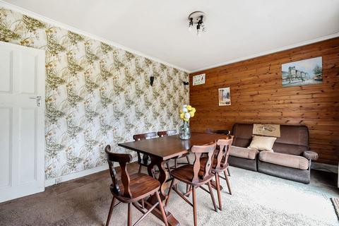 15 Bramley Avenue, Coulsdon, CR5 2DS