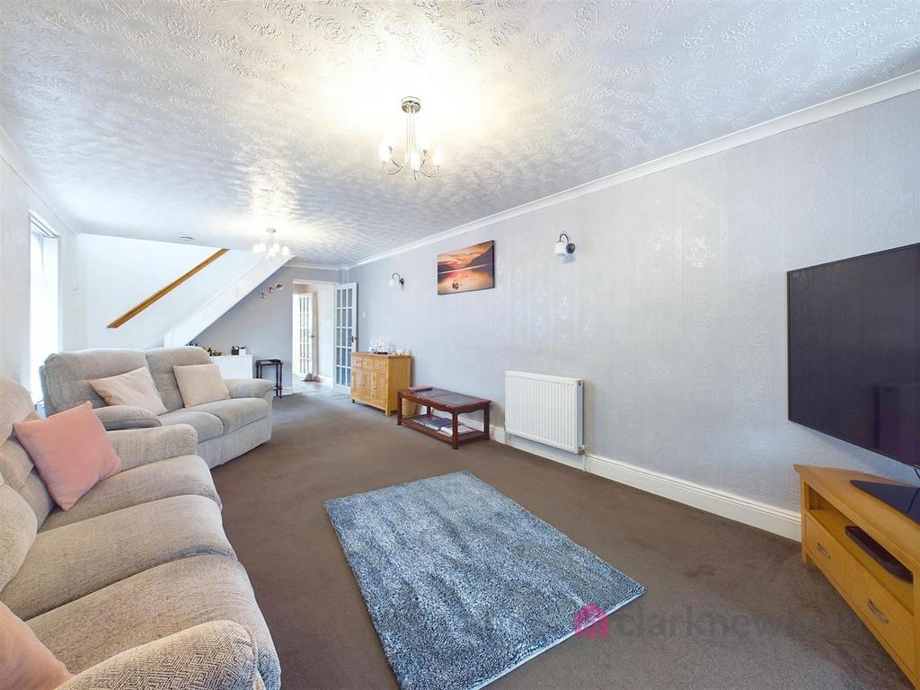 Bury Road, Old Harlow CM17 3 bed semidetached house for sale £450,000