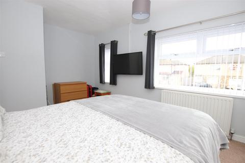 15 Plumpton Gardens, Bradford, BD2 1PF