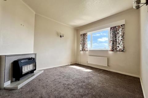 3 bedroom semi-detached bungalow for sale, Hob Lane, Crosland Moor, Huddersfield