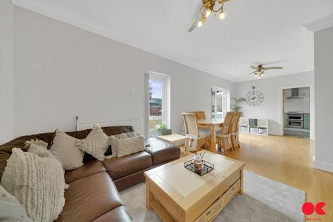 5 bedroom end of terrace house for sale, Benton Road, Ilford IG1