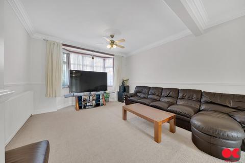 5 bedroom end of terrace house for sale, Benton Road, Ilford IG1