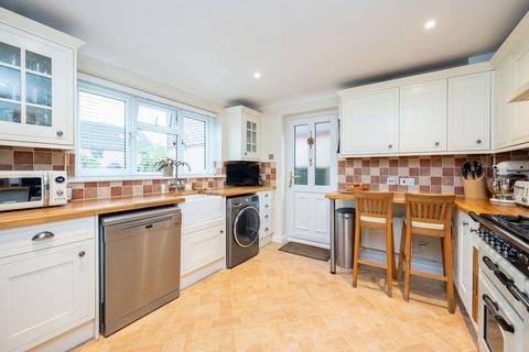 3 Bailey Close, Horsham, RH12 5QR