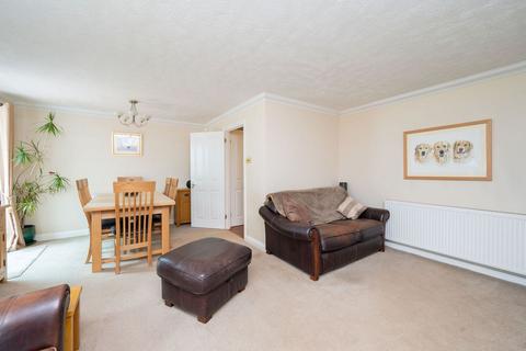 3 Bailey Close, Horsham, RH12 5QR