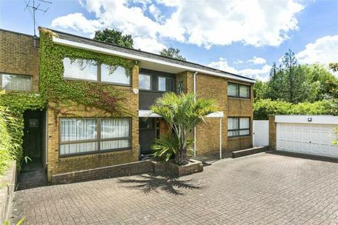 4 bedroom detached house for sale, Eversley Mount, London