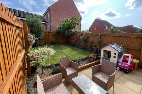 3 bedroom end of terrace house for sale, Monk Close, Market Harborough LE16