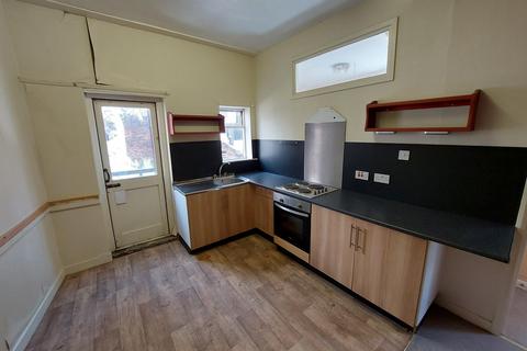 2 bedroom flat to rent, Grape Lane, Whitby YO22