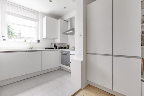 2 bedroom flat for sale, Cowley Mansions, Mortlake High Street, London