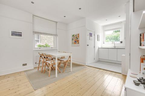 2 bedroom flat for sale, Cowley Mansions, Mortlake High Street, London