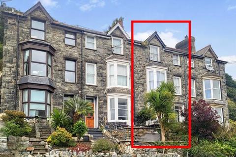 4 bedroom house for sale, King Edward Street, Barmouth