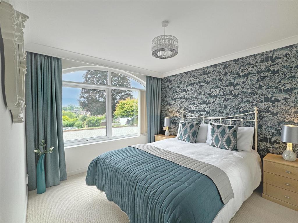 Bedroom 2 1.jpg