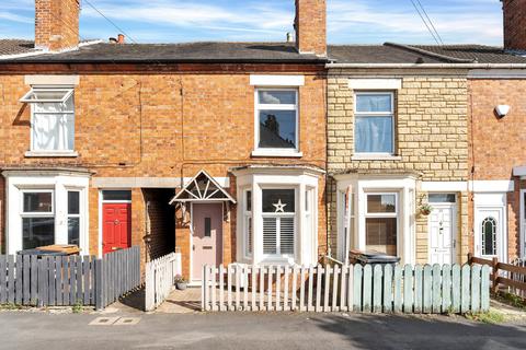 3 bedroom semi-detached house for sale, Salisbury Avenue, Melton Mowbray, LE13