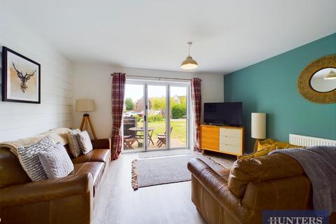 2 bedroom terraced house for sale, Trinity Way, The Bay, Filey