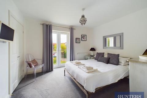 2 bedroom terraced house for sale, Trinity Way, The Bay, Filey