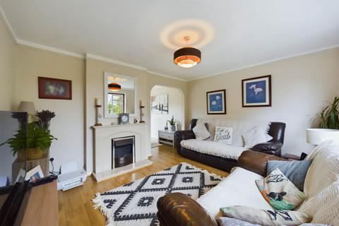 8 Paddock Way, Hemel Hempstead, HP1 2PE