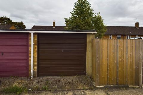 8 Paddock Way, Hemel Hempstead, HP1 2PE