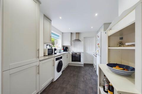 8 Paddock Way, Hemel Hempstead, HP1 2PE