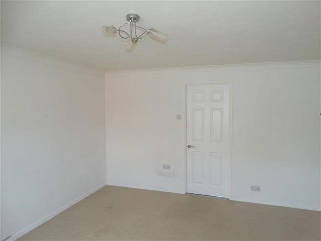 Tantallon Court, Longthorpe, PE3 6SN 3 bed terraced house to rent £