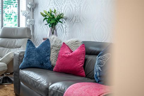 78 Brandy Riggs, Cairneyhill, Dunfermline, KY12 8UY
