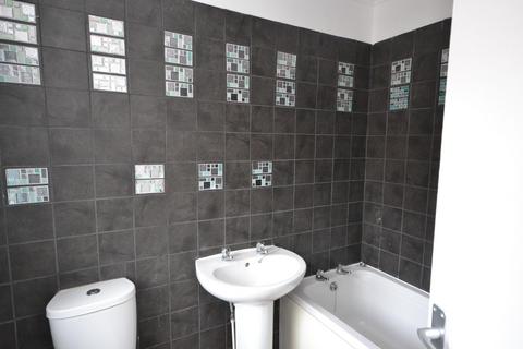 3 bedroom terraced house to rent, White Street, Hull HU3