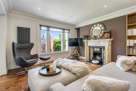 2 bedroom flat for sale, North Road, Highgate, London