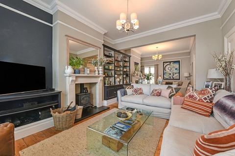 4 bedroom terraced house for sale, Alexandra Road, Worthing, BN11 2DU