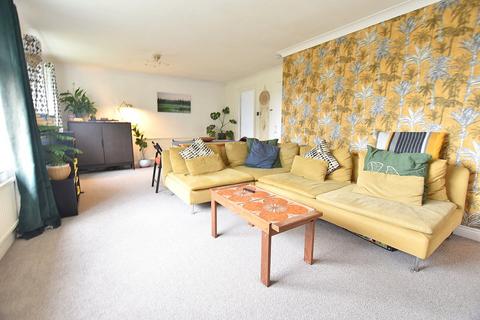 2 bedroom flat for sale, 2 Gibson Road, Canford Heath, Poole, BH17