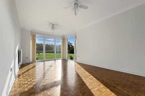 undefined, 3 bedroom Terraced Bungalow in Chichester
