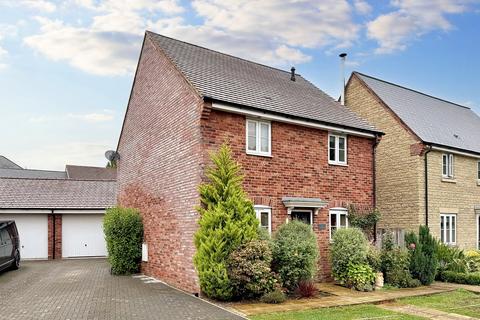 3 bedroom detached house for sale, Hobbs Road, Faringdon, SN7