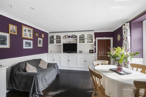 6 The Grip, Linton, Cambridge, CB21 4NR