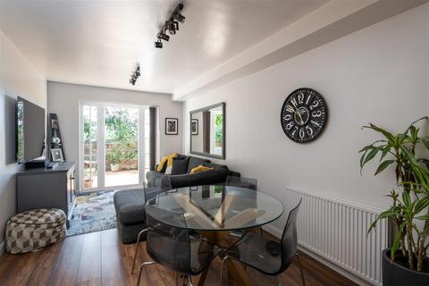 1 bedroom house for sale, West Street, Reigate